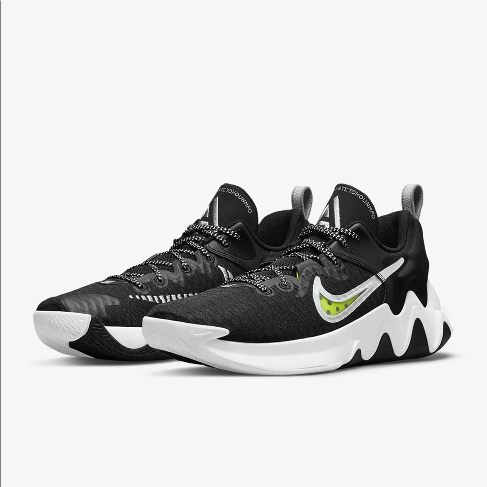 Giannis Immortality basketball shoes